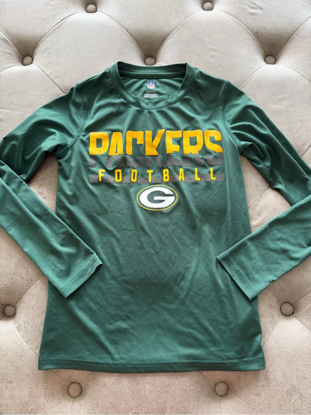 NFL Green Long-Sleeve Green Bay Packers Football shirt size youth small
